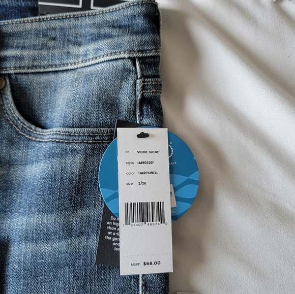 NWT! Liverpool Shorts - 2 - Picture 8 of 8